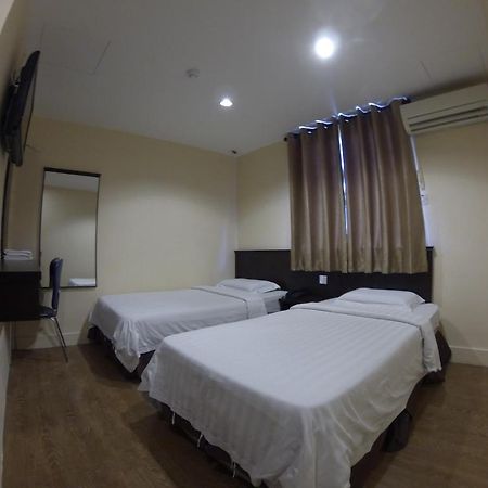 Hotel Kinabalu Kota Kinabalu Esterno foto